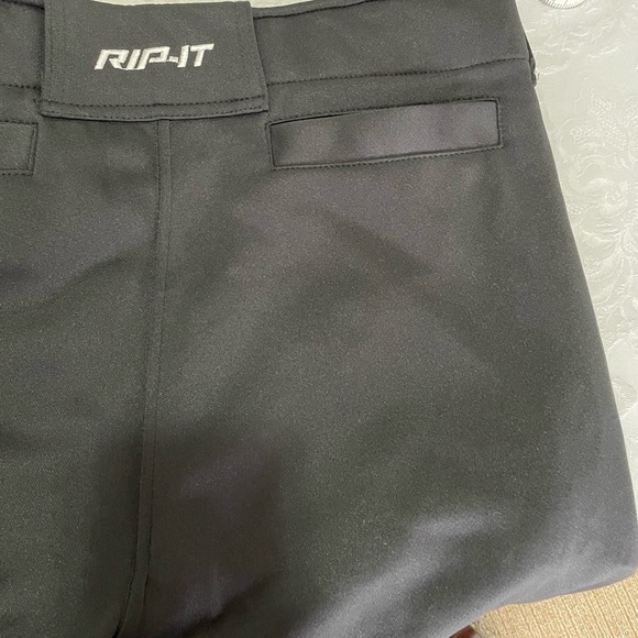 Rip-It women’s size X-Large black 4 way stretch material softball pants. - Picture 6 of 6